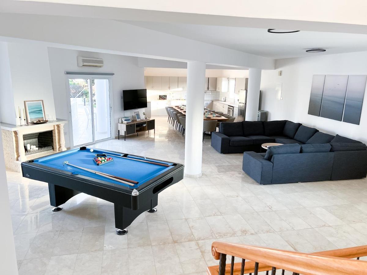 Grand Villa Lynn Seaview Ayia Napa Luaran gambar