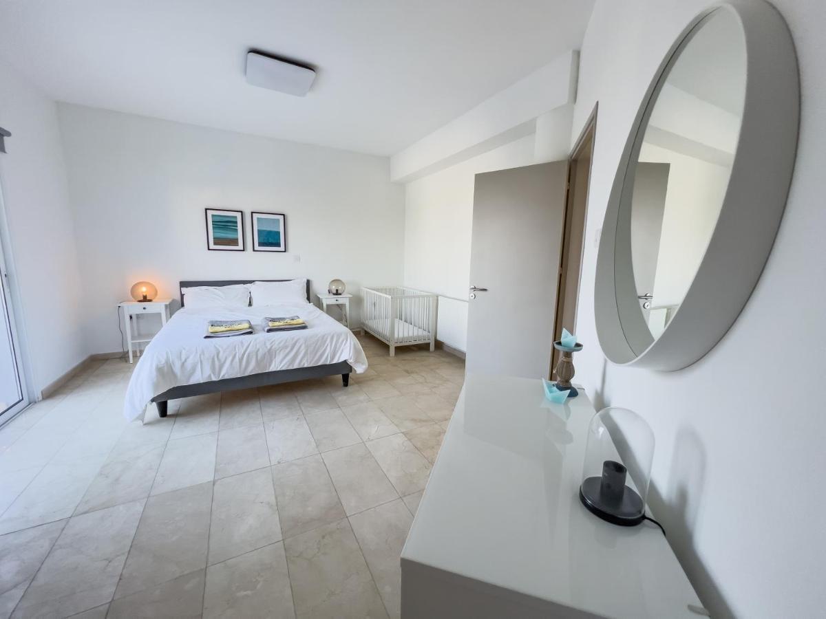 Grand Villa Lynn Seaview Ayia Napa Luaran gambar