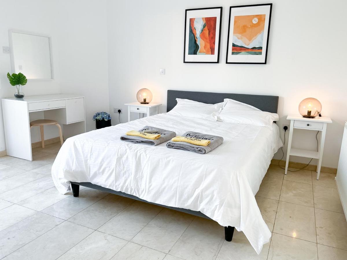 Grand Villa Lynn Seaview Ayia Napa Luaran gambar