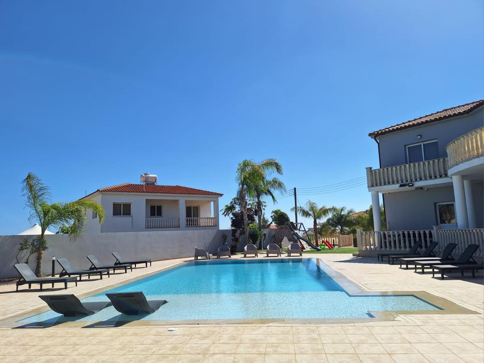 Grand Villa Lynn Seaview Ayia Napa Luaran gambar