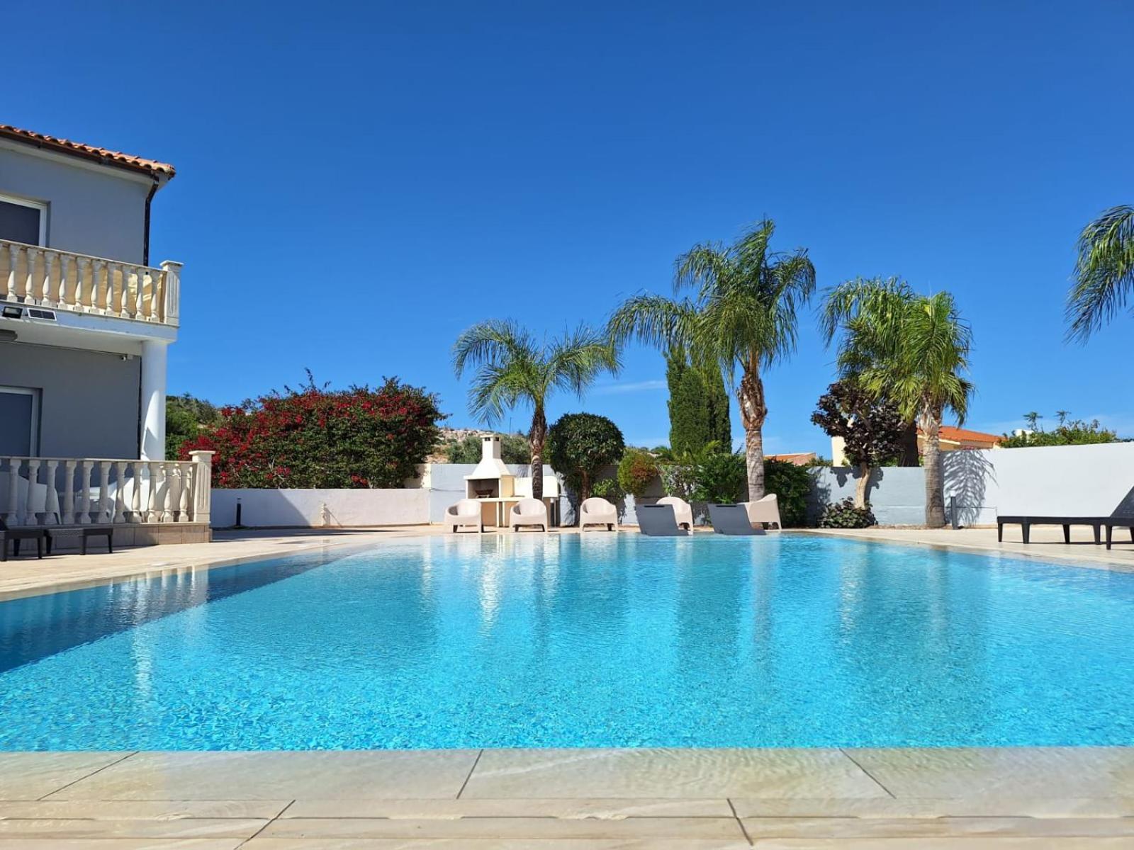 Grand Villa Lynn Seaview Ayia Napa Luaran gambar
